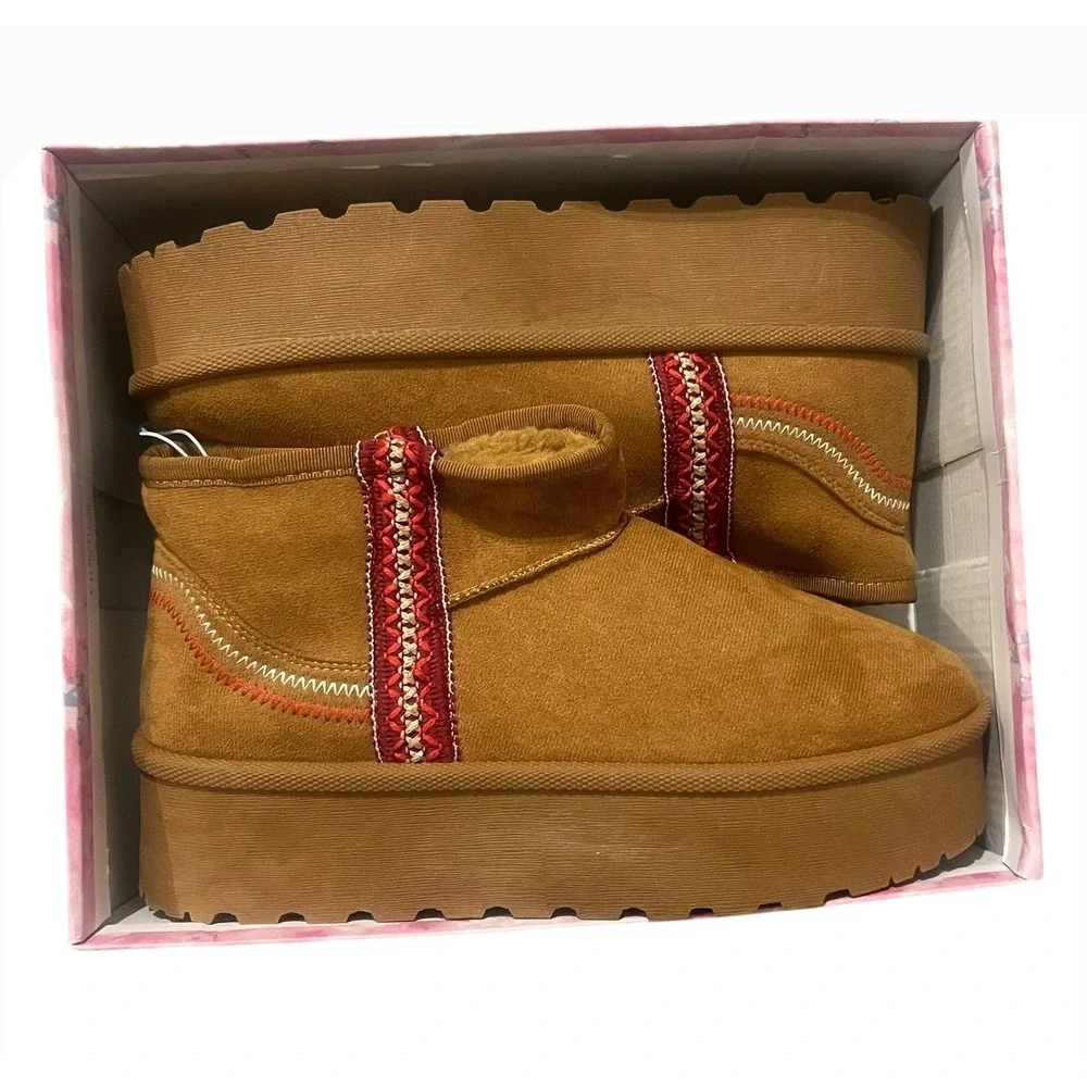 Olivia & Kate Platform Women's Mini Boots Chestnut Braid‎ Detail 18RAINY Size 10